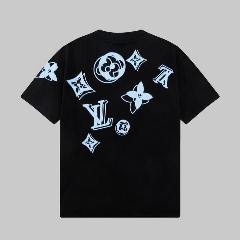 Louis Vuitton Men's T-shirts 132